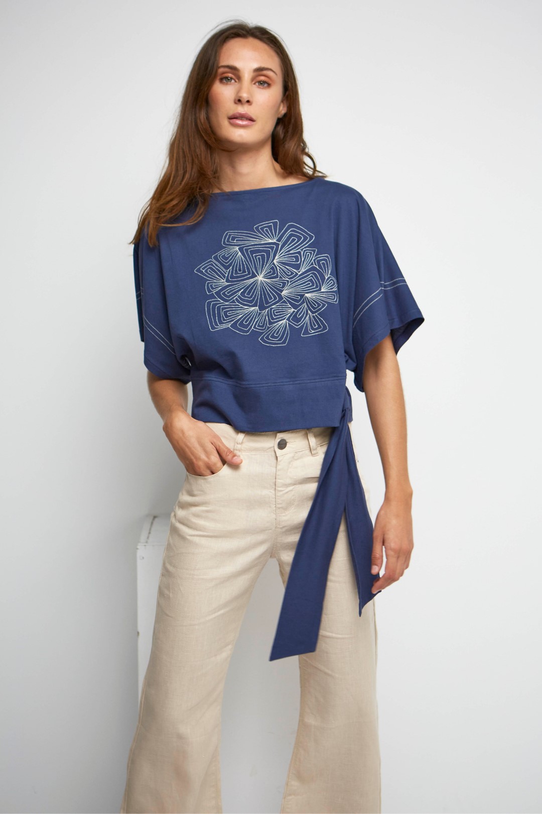 Embroidered knit t-shirt