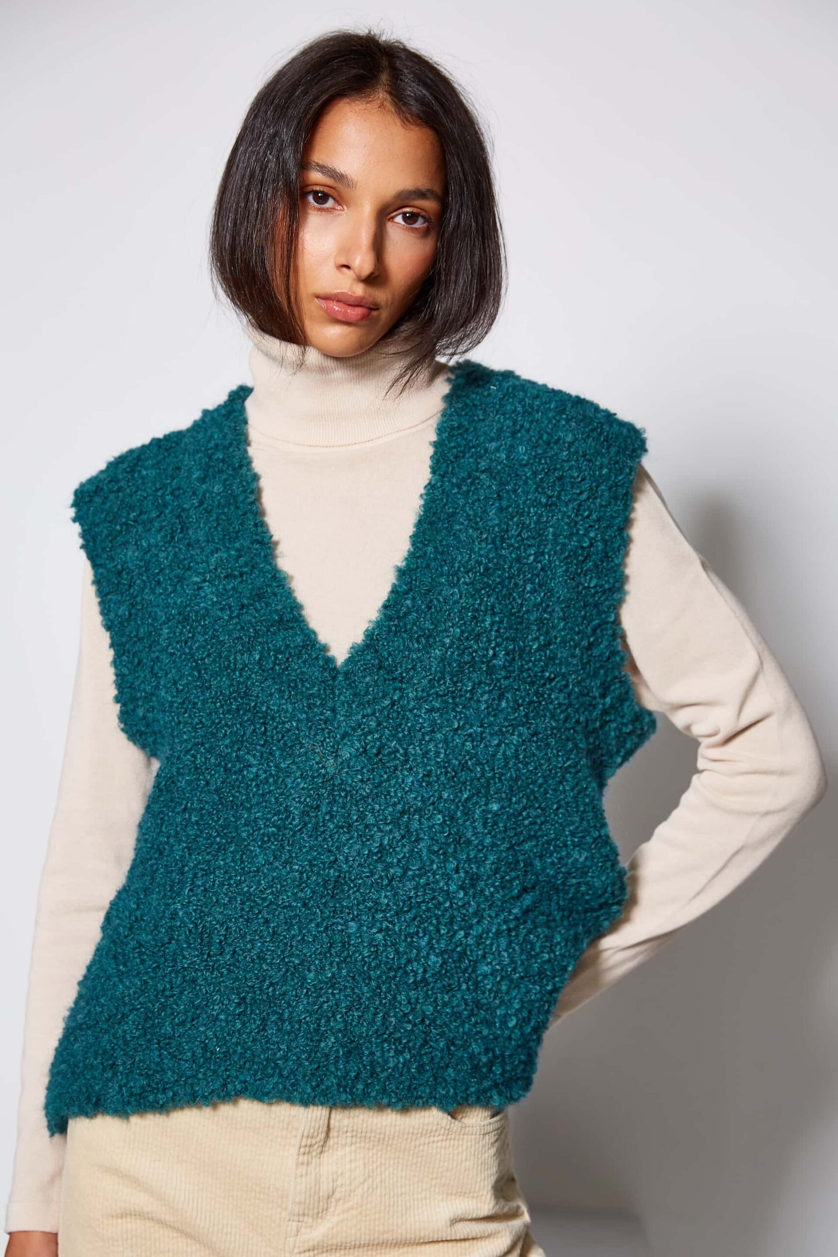 Knitted boucle vest