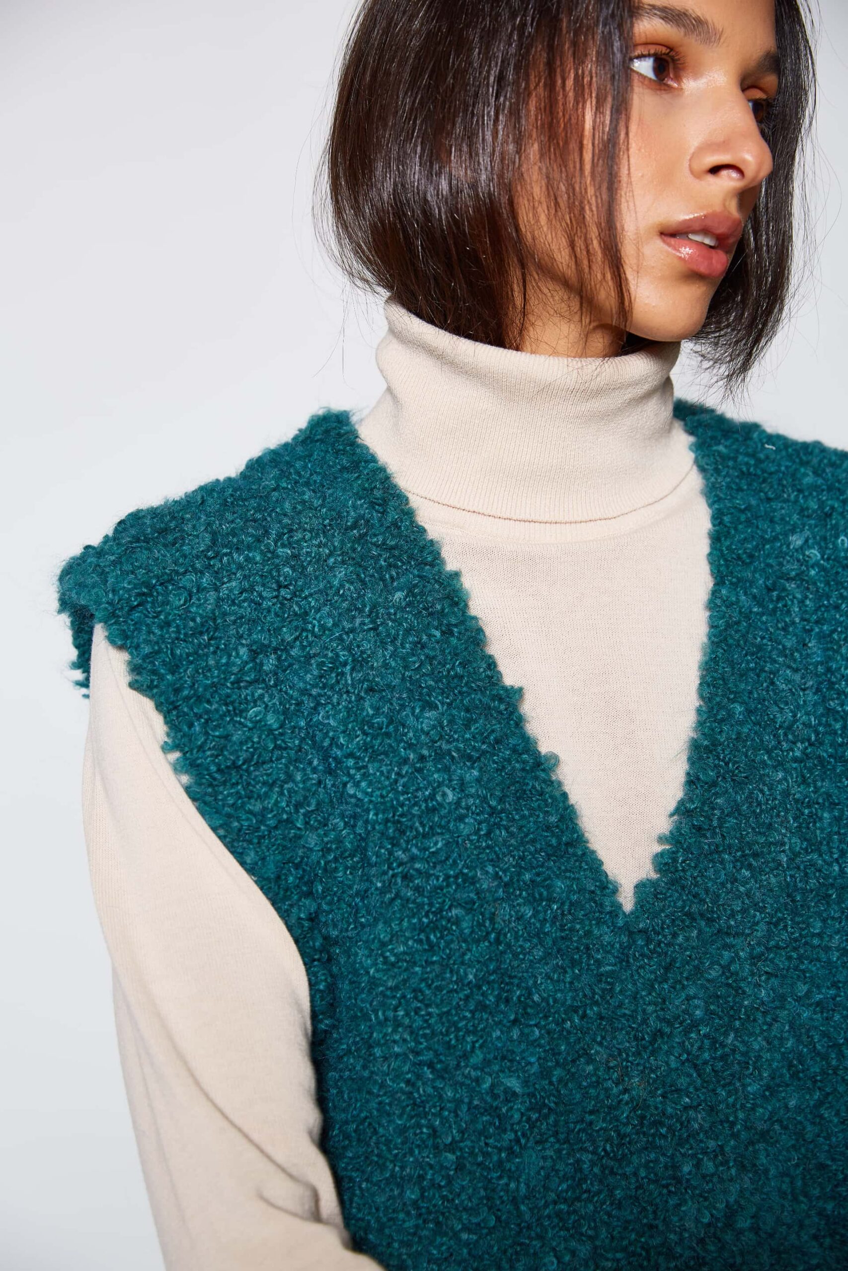 Knitted boucle vest