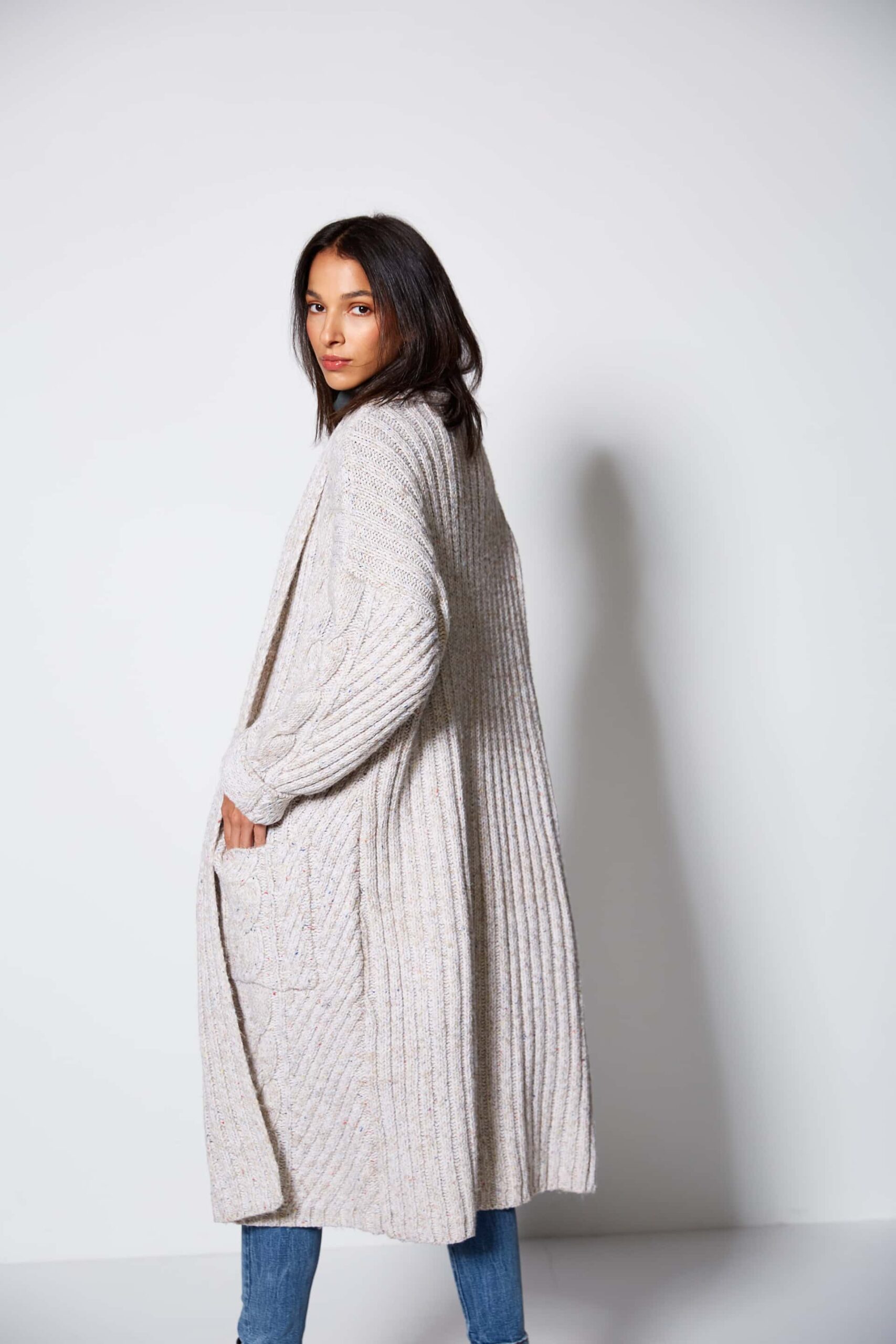 Long knitted coat