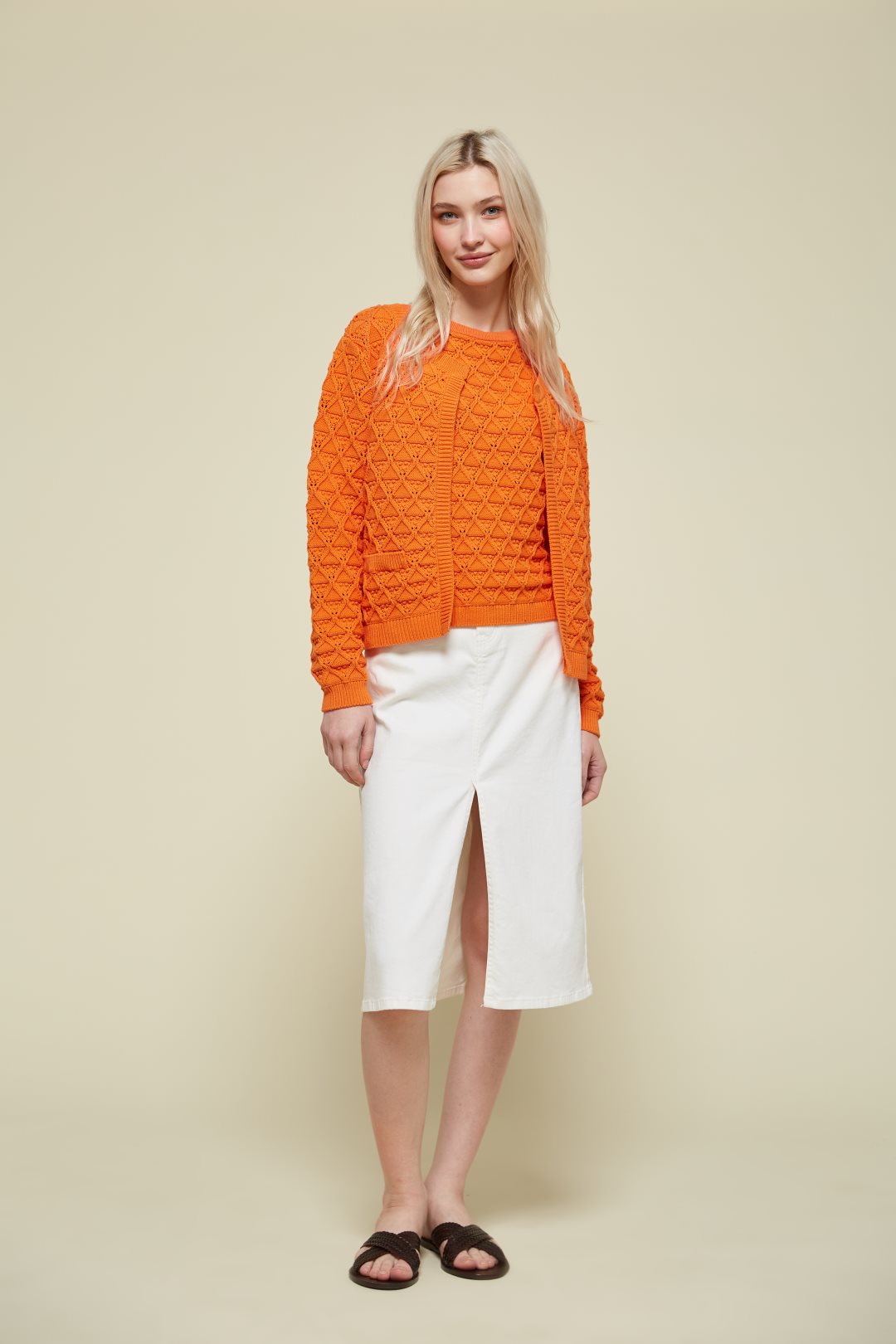 Short knitted jacket deals